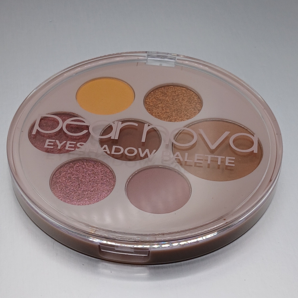5 For $25 Item🌸 Pear Nova Eye Shadow Palette - Picture 2 of 5